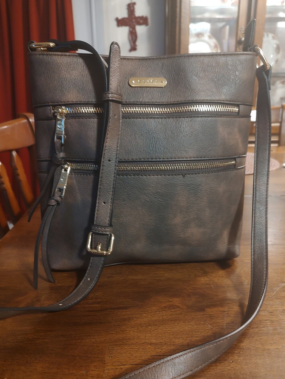 Cluci Crossbody Leather Bag